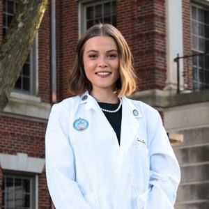 Meet your Posher, Emily